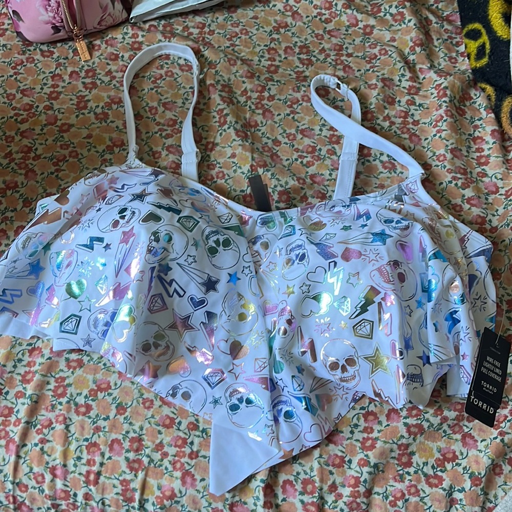 Torrid 2 skull swim top NWT